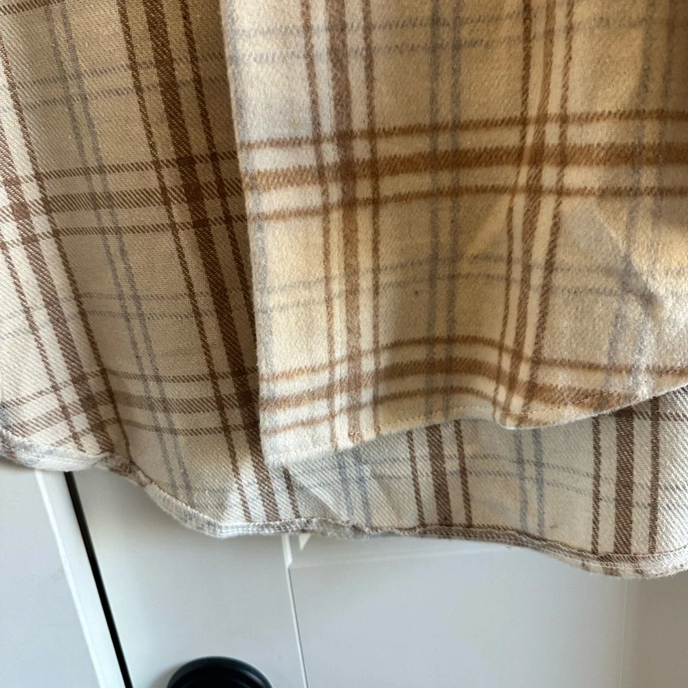 Plaid Button-Up Jacket - Picture 5 of 9
